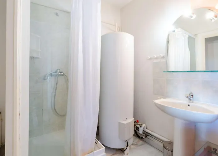 Climatisee Avec Terrasse, Cuisine D'ete Et Wifi - Proche A - Fr-1-409-261 ヴィラ *