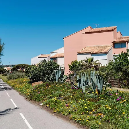 Climatisée Avec Terrasse, Cuisine D’été Et Wifi – Proche à - Fr-1-409-261 Villa