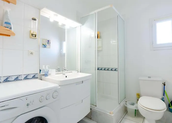 Climatisee Avec Terrasse, Cuisine D'ete Et Wifi - Proche A - Fr-1-409-261