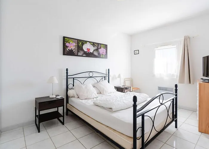 Climatisee Avec Terrasse, Cuisine D'ete Et Wifi - Proche A - Fr-1-409-261 纳博讷